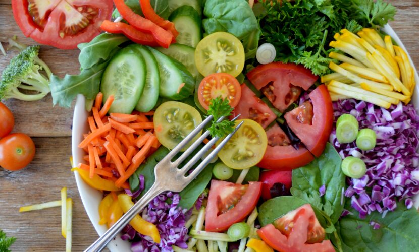 食物繊維　野菜　サラダ